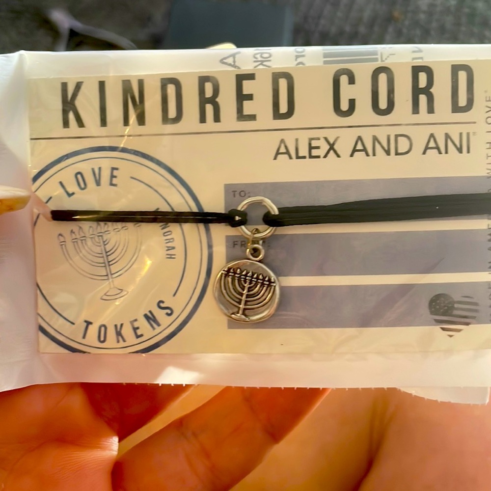 🎀NIB🎀 Menorah Kindred Cord